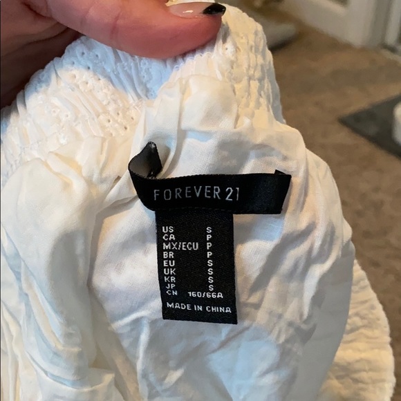 forever 21 mini white skirt! never worn before - Picture 2 of 2